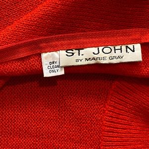 St. John vintage red mock knit sweater with gold buttons